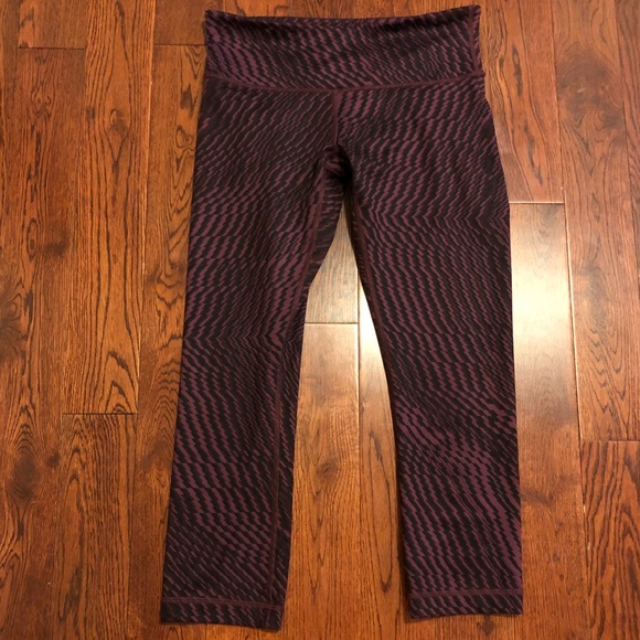 Cropped Lululemon Yoga Leggings - Picture 1 of 4